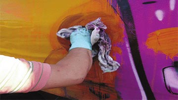 Jak se odstraňuje graffiti?