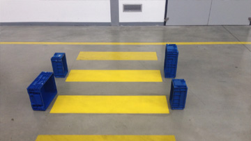 Hloubkové čištění průmyslových podlah